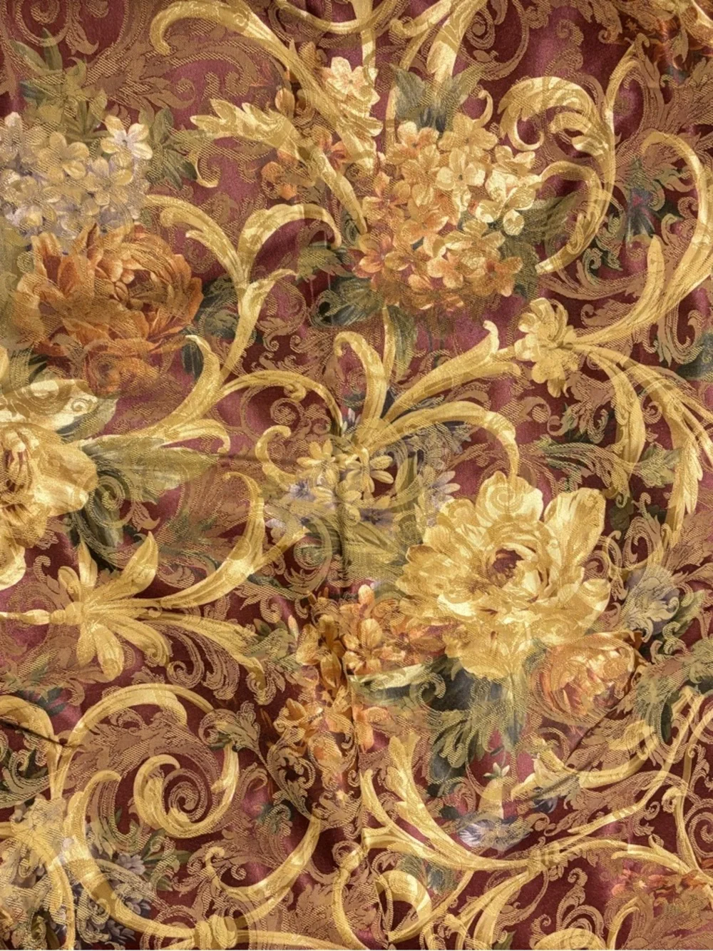 Decorative Baroque Floral Wall Tapestry in Burgundy and Gold